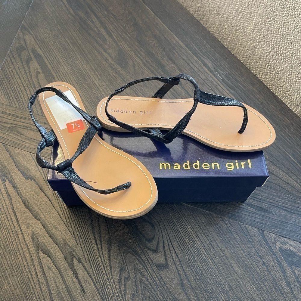Madden Girl Black Mosaiic Sandals Size 7.5